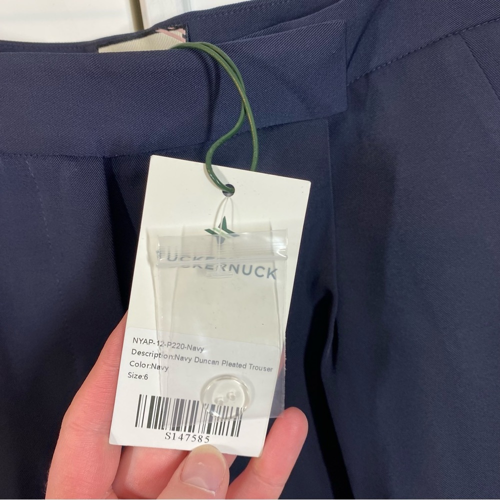 TUCKERNUCK navy Pleated Duncan Trouser size 6 NWT workwear office career preppy - Picture 3 of 8